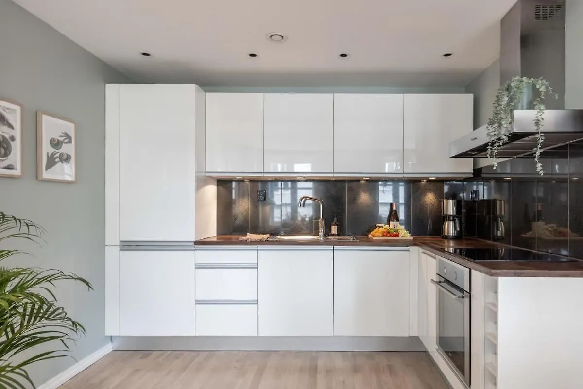 Dom wakacyjny Dinbnb Apartments L 600 M To Bryggen L 3-Story House L New In 2023 Bergen